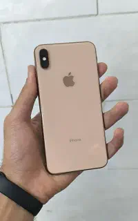 آیفون xs max گلد دوسیم در حد آک