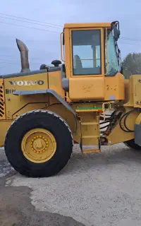 لودر ولوو L90E مدل ۲۰۰۵