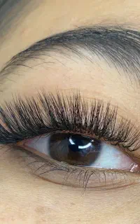 اکستنشن،لیفت مژه و ابرو همراه با هدیه