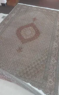 یک تخته فرش دستباف ۶ متری