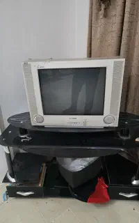 تلویزیون