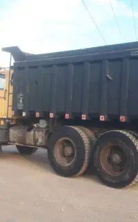 کامیون  ولوN12‌کارت کشنده توپ انگل