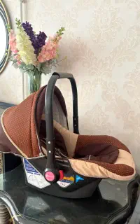 کریر نو همراه کیسه خواب