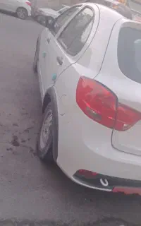 کوییک r
