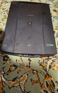 اسکنر canon lide 110