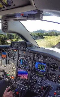 استخدامخانمو آقا در هوانوردی