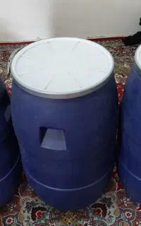 بشکه پلاستیکی با درپوش فلزی