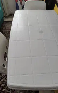 میز ۴ نفره پلاستیکی