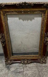 قاب عکس سالم