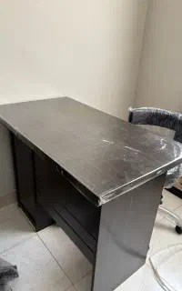 میز تحریر قفل دار