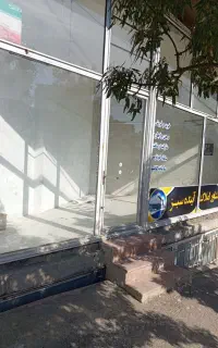 مغازه ۲۱ متری بر فلکه جامی یک