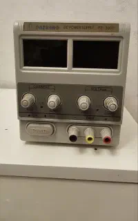 منبع تغذیه ۳۰ ولت ۳ آمپر