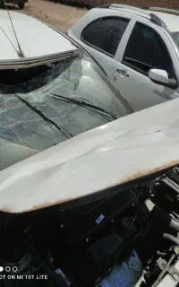 ساینا  چپی ۹۸شاسی جلو عقب سالم