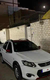 کوئیک R مدل ۱۴۰۲ سفید قرمز