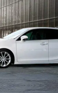 لکسوس ct200H/سفید صدفی/۱۷۰ تا واقعی/بدون رنگ