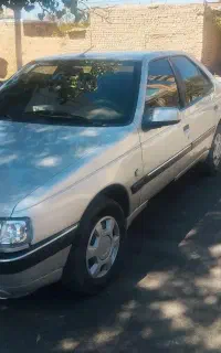 پژو تیوفا نقره ای
