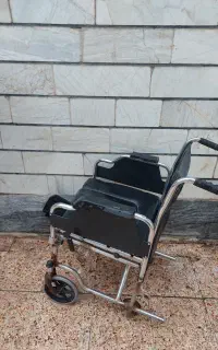 ویلچر مناسب حمام و دسشویی