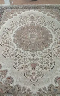 فرش ۱۲ متری کرم