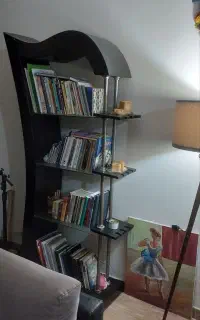 بوفه و کتابخانه