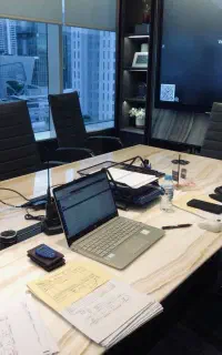 استخدام ادمین، متعهد و مسئولیت پذیر