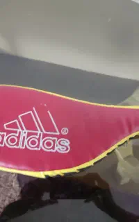 راکت adidas و هوگو