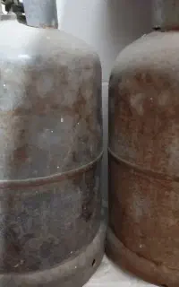۲ عدد کپسول گاز به فردش میرسد