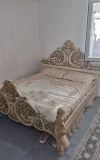 تخت سلطنتی درحدنو