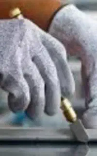 نصب شیشه تک جداره ودوجداره وپی وی سی