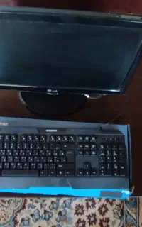 مانیتور و کیبورد