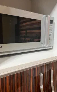 ماکروویو ال جی مدل LF-5201wR نونو آکبند با ضمانت