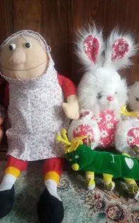 تعدادی عروسک در حد نو