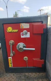 گاوصندوق 250لولاقابدار استوک
