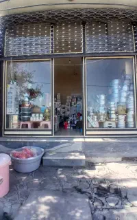 مغازه ۳۰متری دارای اب برق گاز
