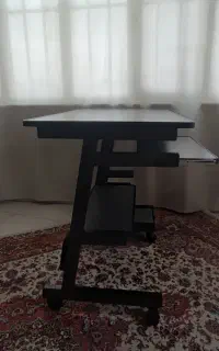 میز کامپیوتر و تحریر کارکرده فوق‌العاده در حد نو