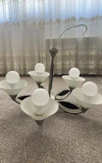 فروش‌ یک مجموعه لوستر