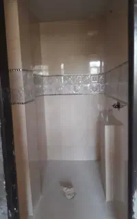 انجام کارهای ساختمانی‌ ، کاشیکاری ، تخریب و