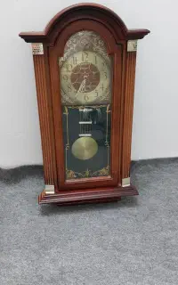 ساعت دیواری