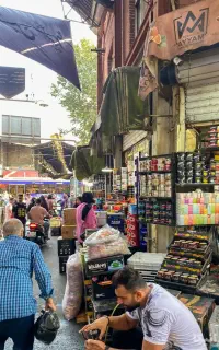 فروشنده خانوم یا آقا