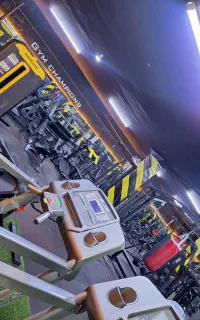 باشگاه بدنسازی بانوان با تجهیزات کامل