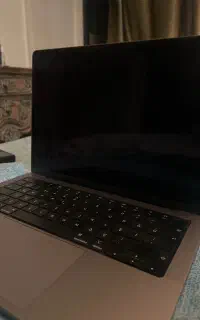 مک بوک پرو  M2 pro ۲۰۲۳