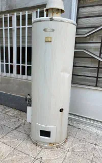 آب گرم کن قدی