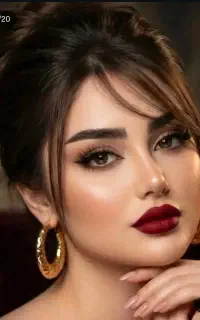 مدل برای میکاپ و شنیون.