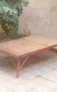 تخت آهنی سنتی
