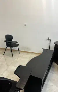 استخدام معلم زبان انگلیسی