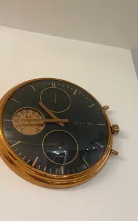 ساعت دیواری