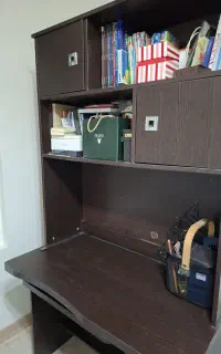 میز تحریر و جا کتابی