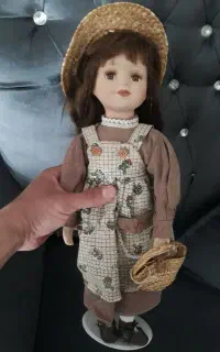 عروسک سرامیکی