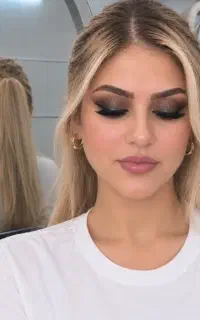 نیازمند مدل میکاپ