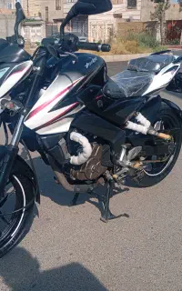 موتور ns200