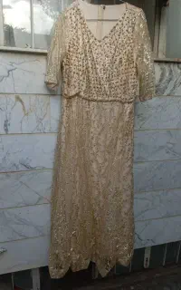 لباس مجلسی در حد نو